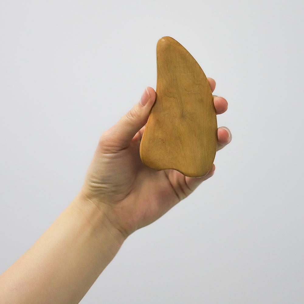 Gua Sha lemn inima - 2